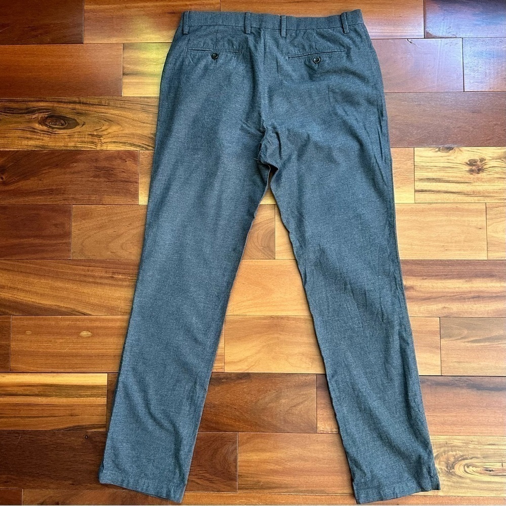 Banana Republic Gray Men's Chinos - Picture 6 of 10